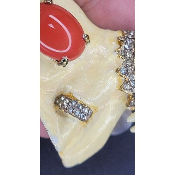 RARE VTG KJL Kenneth Jay Lane Enamel, Rhinestone & Faux Coral Walrus Brooch READ - Picture 11 of 13